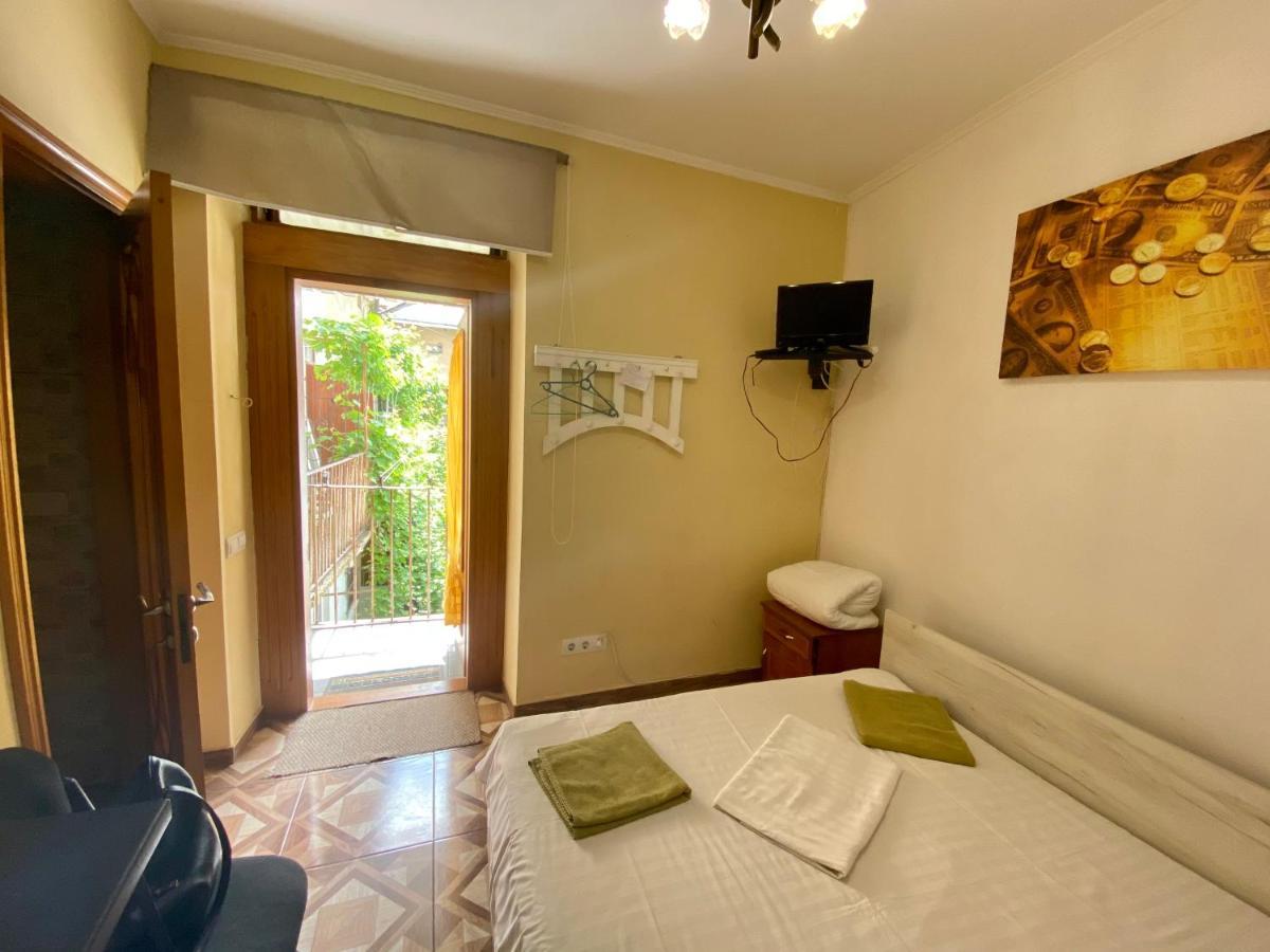 Svobody Apartments Lviv Eksteriør bilde